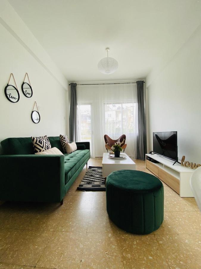 Boho-Chic One Bedroom Flat In Engomi Exterior foto